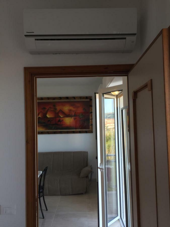 ヴェンティミーリアAttico Tacitoアパートメント エクステリア 写真
